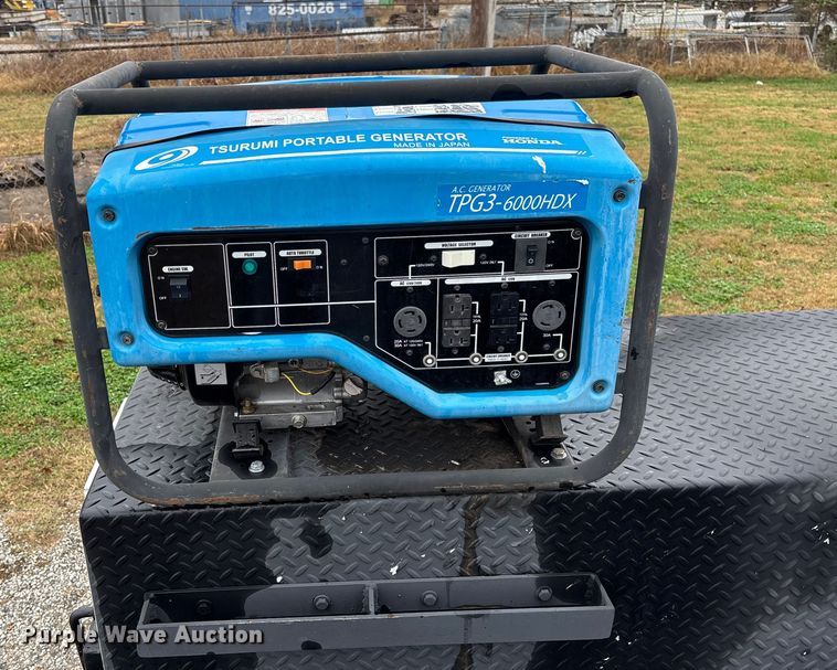 image for item FI1529 2012 Ford F550 Super Duty utility / service truck