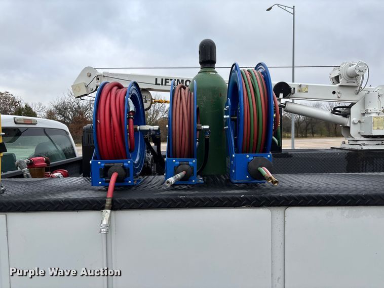 image for item FI1529 2012 Ford F550 Super Duty utility / service truck