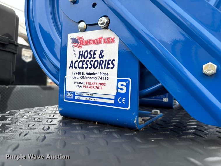 image for item FI1529 2012 Ford F550 Super Duty utility / service truck