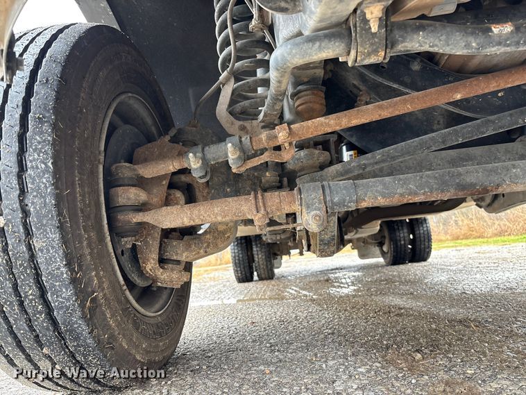 image for item FI1529 2012 Ford F550 Super Duty utility / service truck