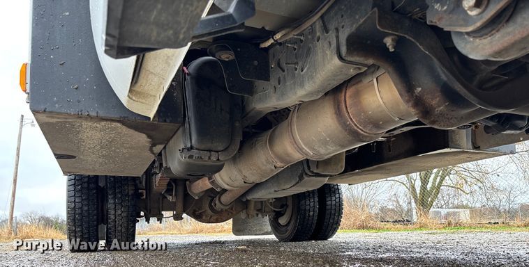 image for item FI1529 2012 Ford F550 Super Duty utility / service truck