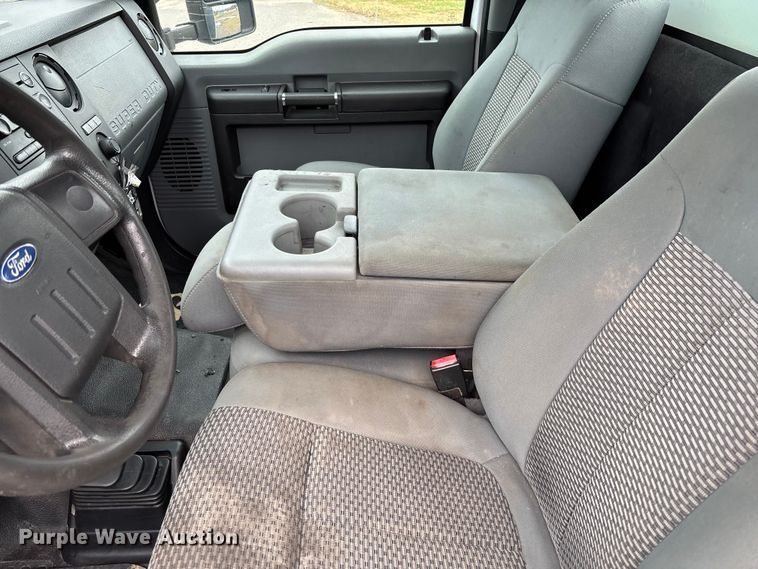 image for item FI1529 2012 Ford F550 Super Duty utility / service truck