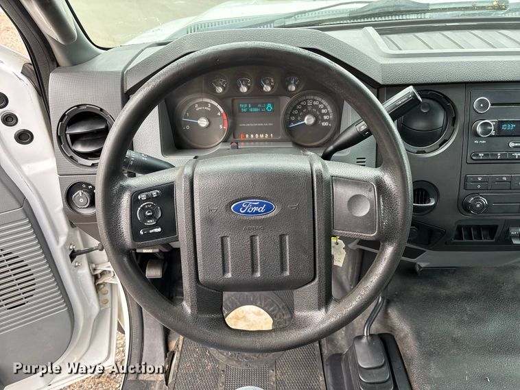 image for item FI1529 2012 Ford F550 Super Duty utility / service truck