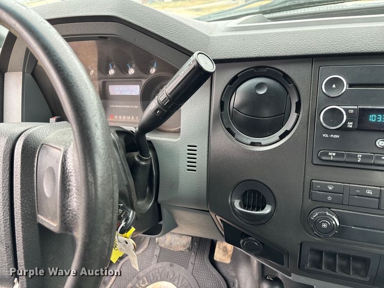 image for item FI1529 2012 Ford F550 Super Duty utility / service truck