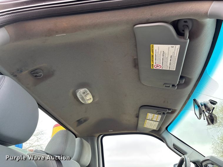 image for item FI1529 2012 Ford F550 Super Duty utility / service truck