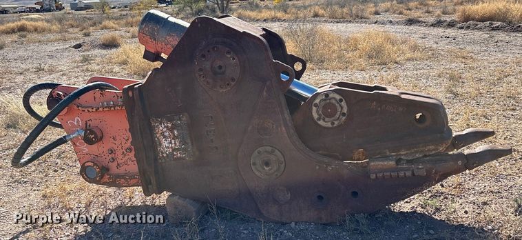 image for item FI2002 2015 NPK U-31JR hydraulic pulverizer