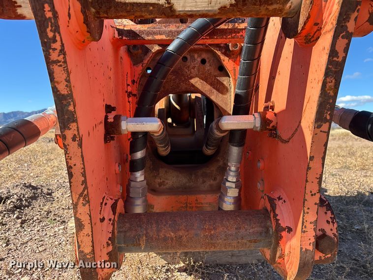 image for item FI2002 2015 NPK U-31JR hydraulic pulverizer