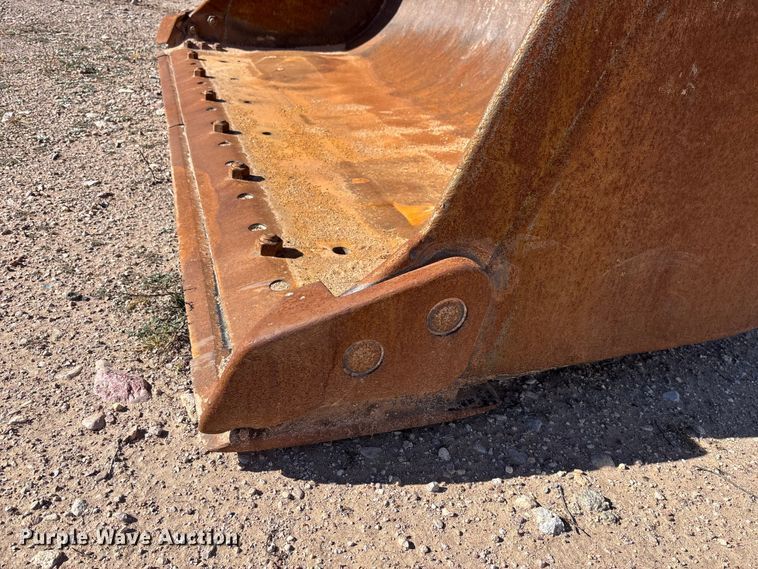 image for item FI2003 Caterpillar GP wheel loader bucket