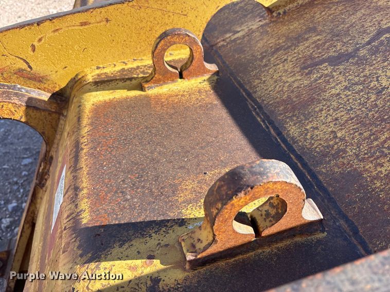 image for item FI2003 Caterpillar GP wheel loader bucket