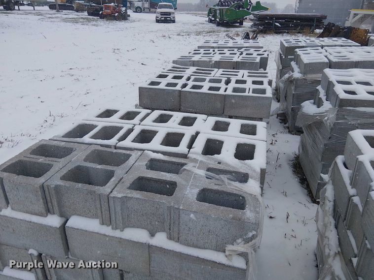 image for item FK0620 (12) pallets of cinder blocks
