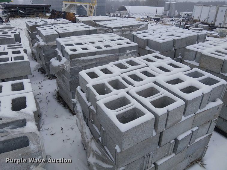 image for item FK0620 (12) pallets of cinder blocks