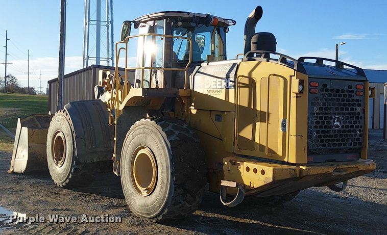 image for item FK0696 2009 John Deere 824K wheel loader