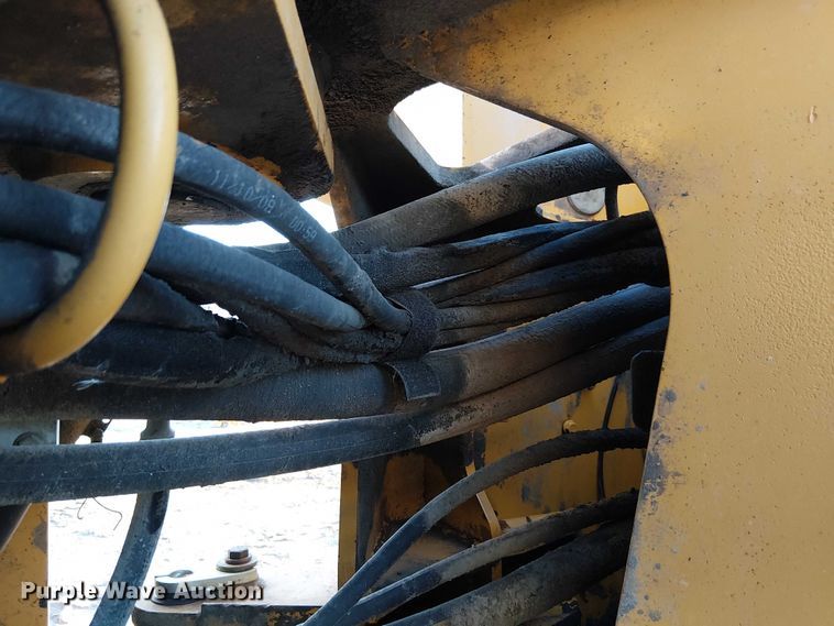 image for item FK0696 2009 John Deere 824K wheel loader