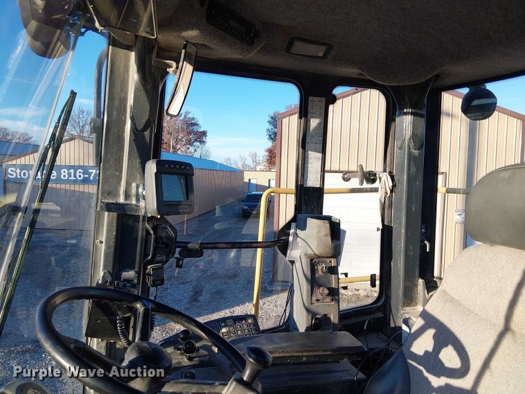 image for item FK0696 2009 John Deere 824K wheel loader