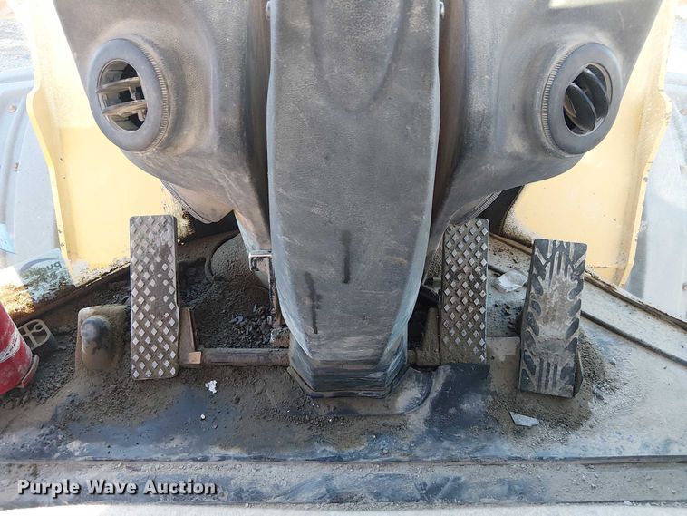 image for item FK0696 2009 John Deere 824K wheel loader