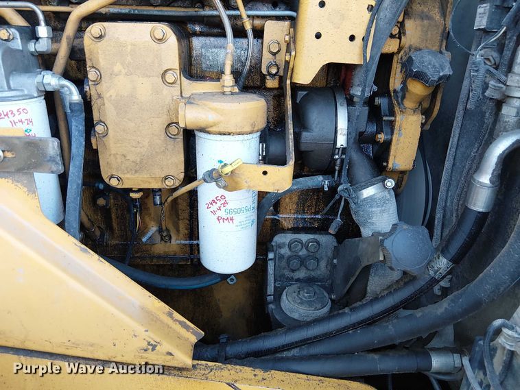 image for item FK0696 2009 John Deere 824K wheel loader