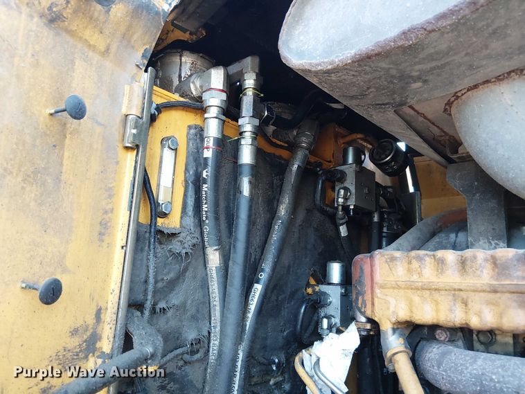 image for item FK0696 2009 John Deere 824K wheel loader