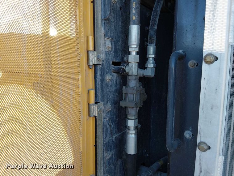 image for item FK0696 2009 John Deere 824K wheel loader