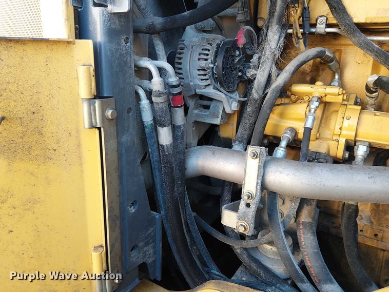 image for item FK0696 2009 John Deere 824K wheel loader