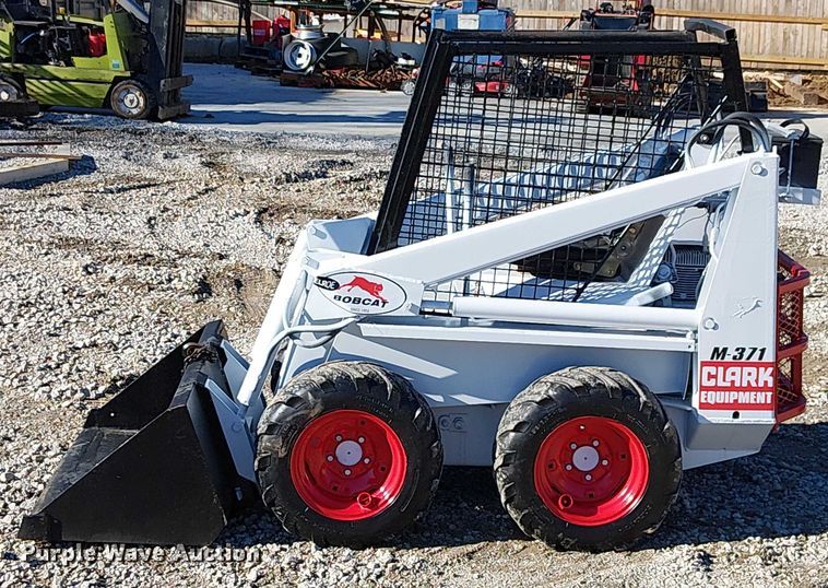 image for item FK0700 Clark M-371  skid steer loader