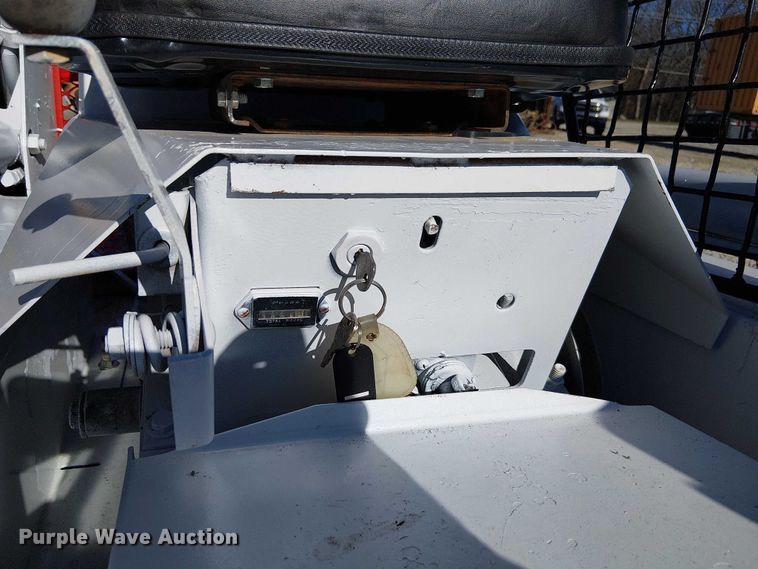 image for item FK0700 Clark M-371  skid steer loader