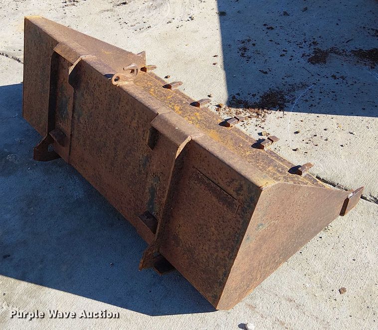 image for item FK0700 Clark M-371  skid steer loader