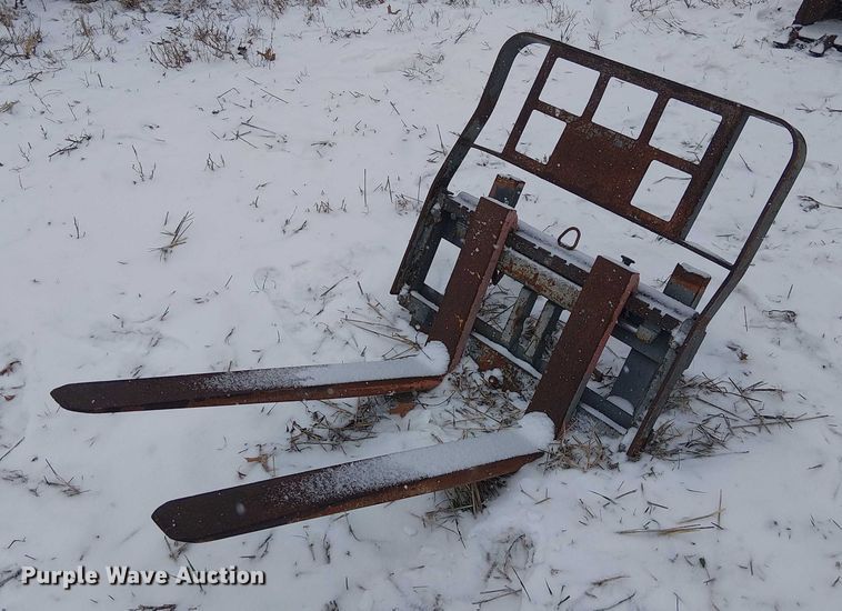 image for item FK0712 Skid steer attachments