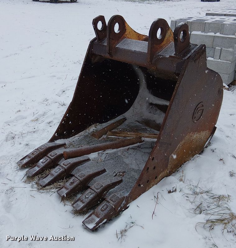 image for item FK0713 Central Fabricator bucket