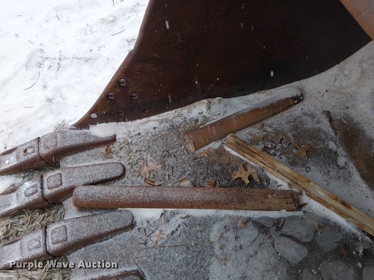 image for item FK0713 Central Fabricator bucket