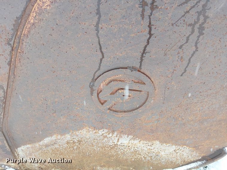 image for item FK0713 Central Fabricator bucket