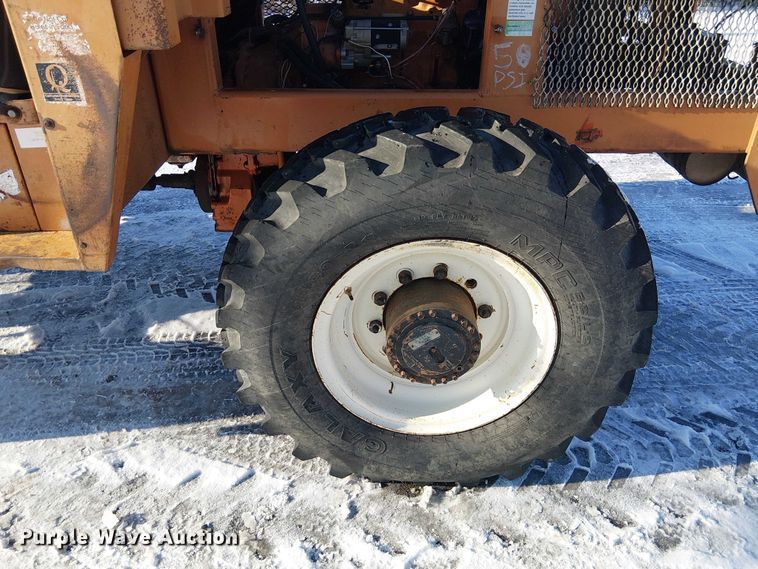 image for item FK0721 1995 Lull Highlander 844B telehandler