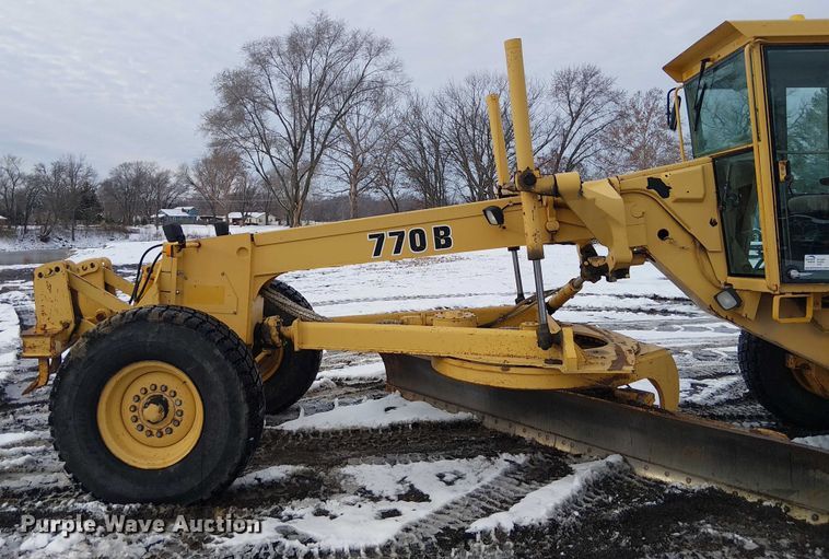 image for item FK0734 1993 John Deere 770B motor grader