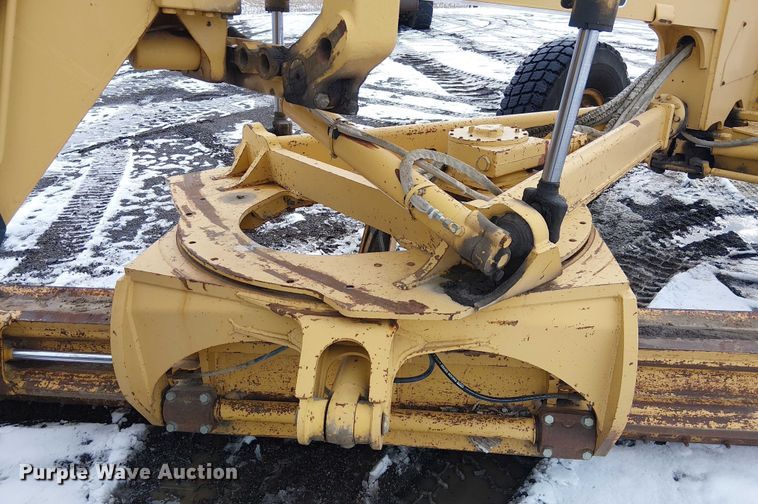 image for item FK0734 1993 John Deere 770B motor grader