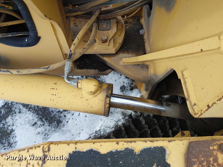 image for item FK0734 1993 John Deere 770B motor grader