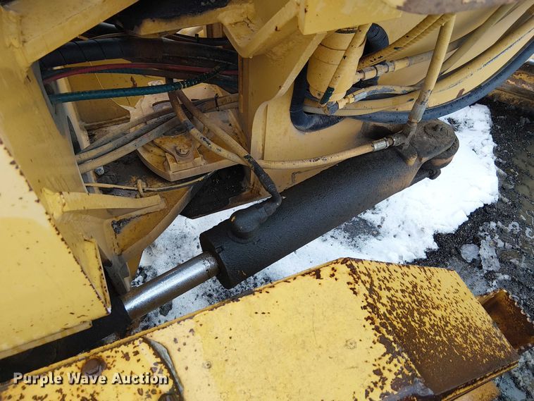 image for item FK0734 1993 John Deere 770B motor grader