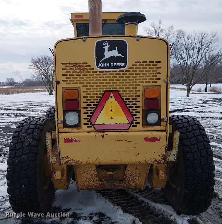 image for item FK0734 1993 John Deere 770B motor grader