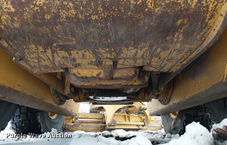 image for item FK0734 1993 John Deere 770B motor grader