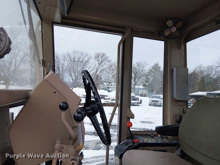 image for item FK0734 1993 John Deere 770B motor grader