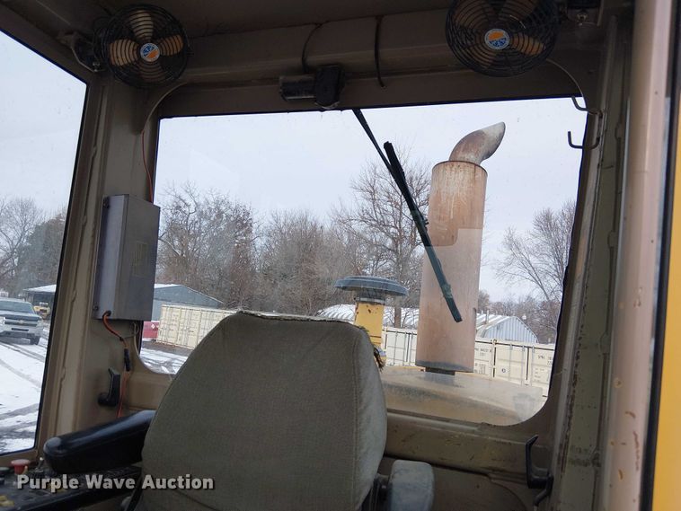 image for item FK0734 1993 John Deere 770B motor grader