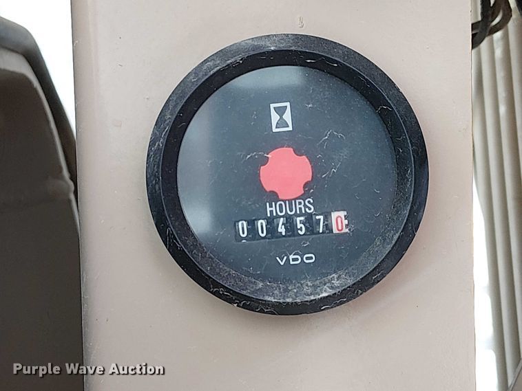 image for item FK0734 1993 John Deere 770B motor grader