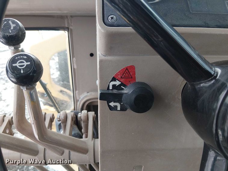 image for item FK0734 1993 John Deere 770B motor grader