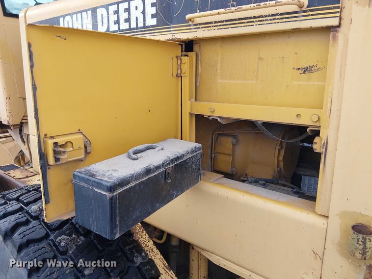 image for item FK0734 1993 John Deere 770B motor grader