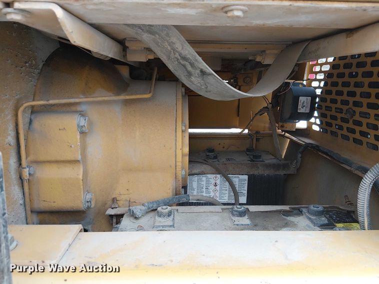 image for item FK0734 1993 John Deere 770B motor grader