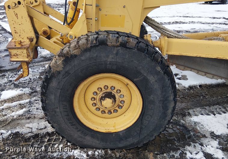 image for item FK0734 1993 John Deere 770B motor grader