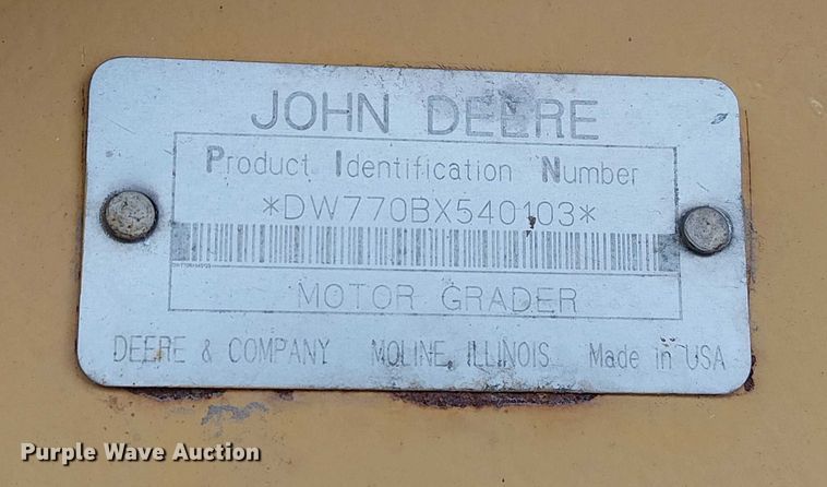 image for item FK0734 1993 John Deere 770B motor grader