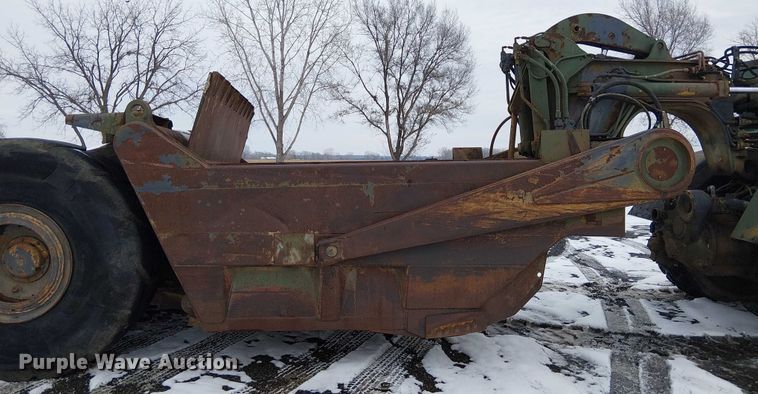 image for item FK0735 1985 Caterpillar 621B conventional scraper 