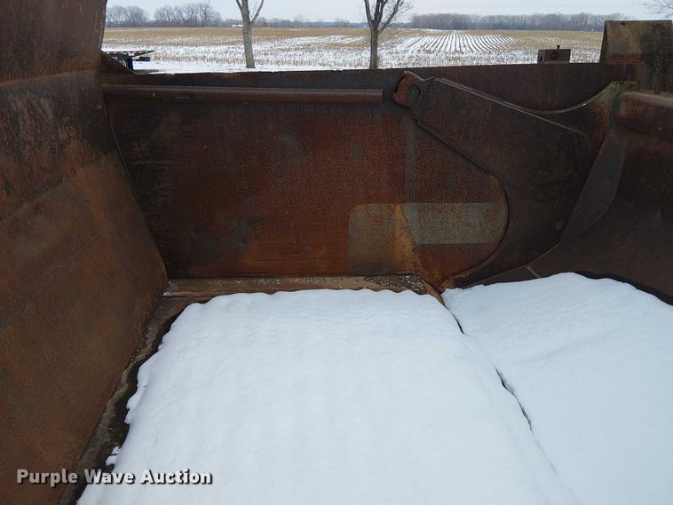 image for item FK0735 1985 Caterpillar 621B conventional scraper 