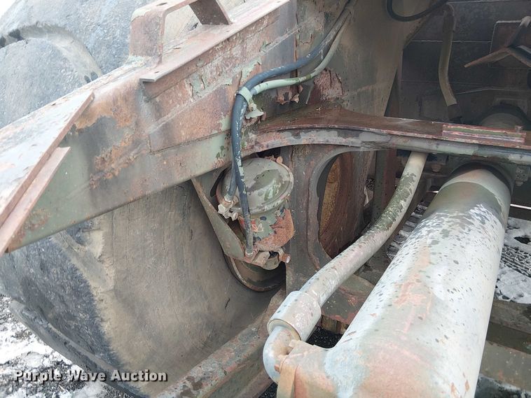 image for item FK0735 1985 Caterpillar 621B conventional scraper 