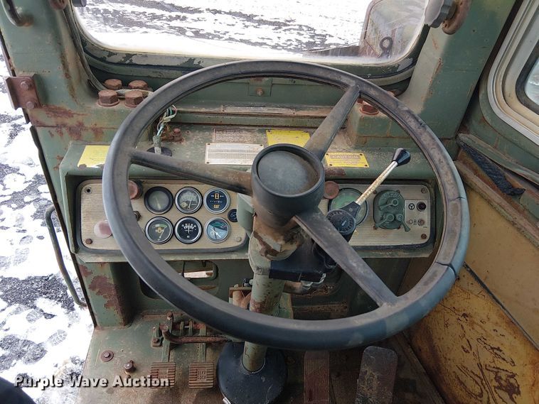 image for item FK0735 1985 Caterpillar 621B conventional scraper 