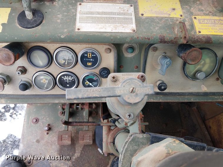 image for item FK0735 1985 Caterpillar 621B conventional scraper 